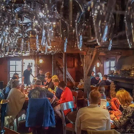 Anker Brygge Otel Svolvær