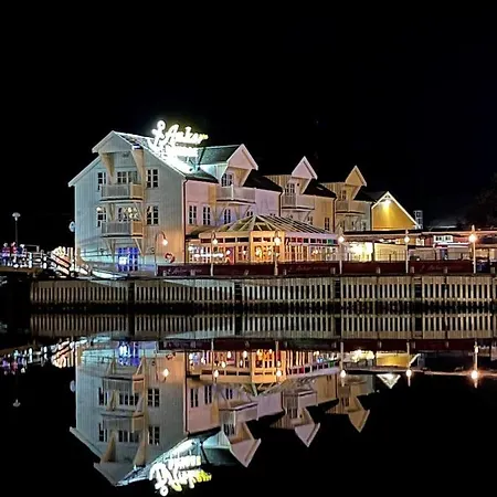 Anker Brygge 5*