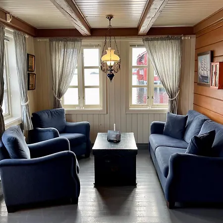 Anker Brygge 5*