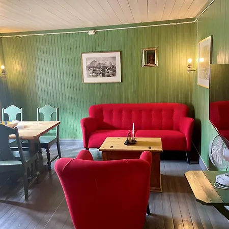 Anker Brygge 5*
