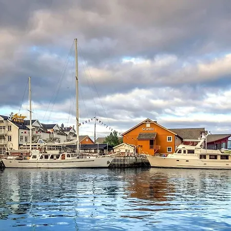 Anker Brygge Hotel Svolvær