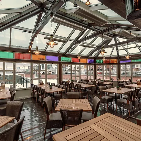 Anker Brygge Отель Свольвер